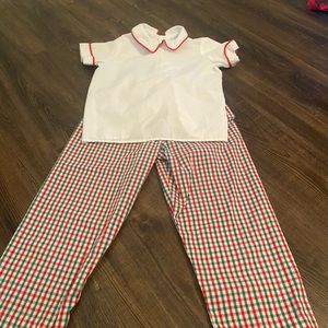 Boys Christmas outfit, size 4T, worn once, boutique